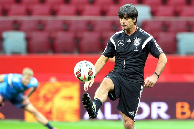 Pemain Jerman Pikul...