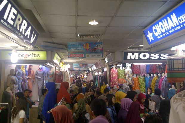 Pusat Perbelanjaan Selamatkan...