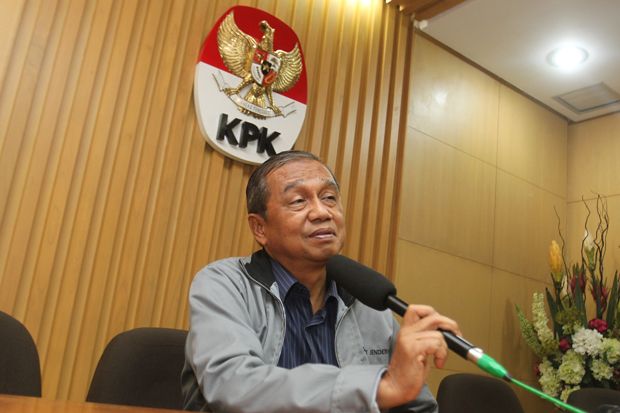 Loloskan Busyro dan...