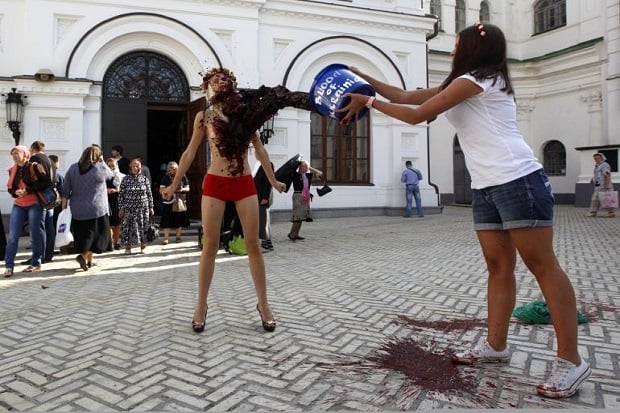 Protes Putin, Para Aktivis...
