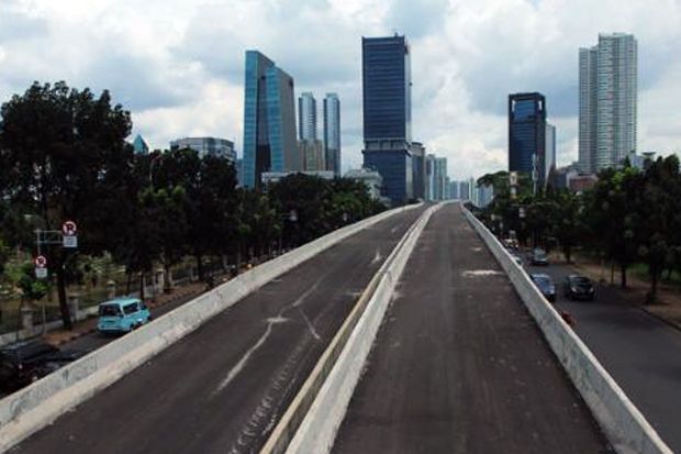 Pembangunan Tol Beca...