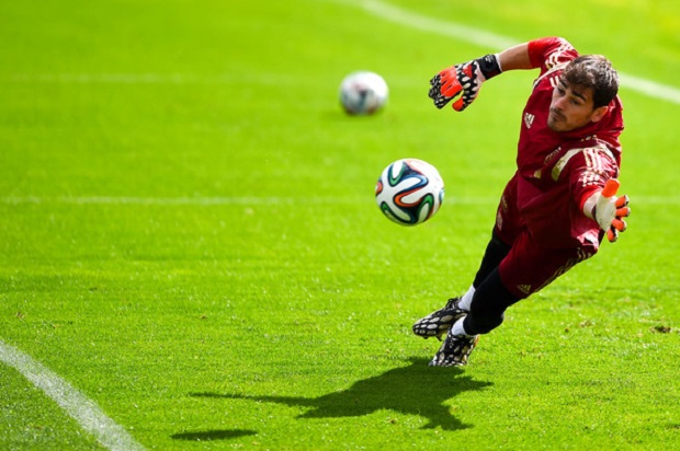 Casillas Belum Mau Lengser...