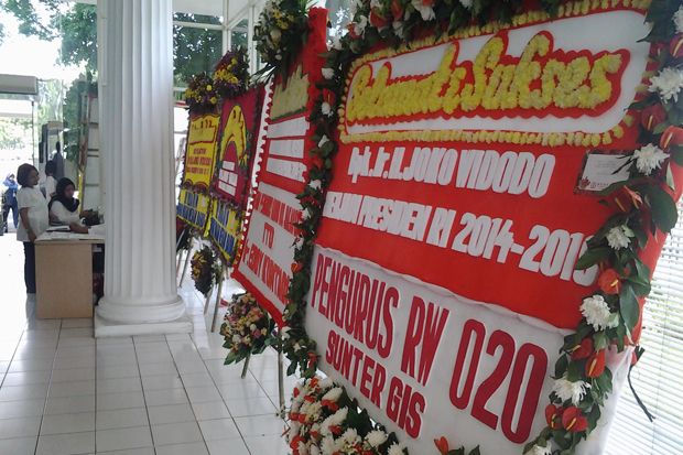 Pengurus RW pun Kirim...