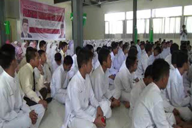 Doa Bersama di Sekolah...