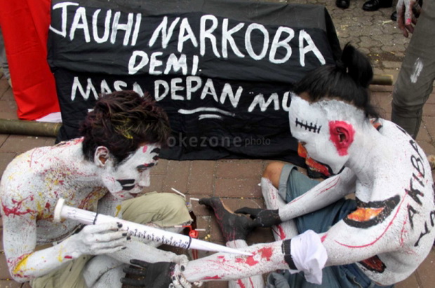 Pecandu Narkoba Butuh...