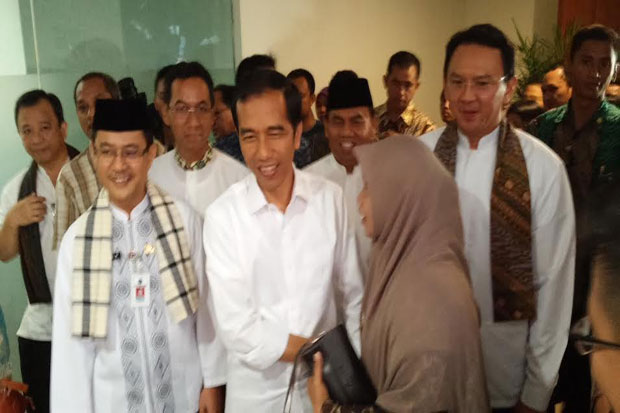Jokowi Tinggalkan Tumpukan...