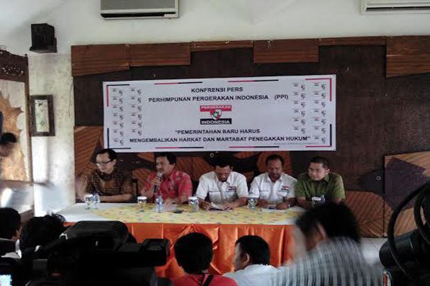 Loyalis Anas Siap Kritik...