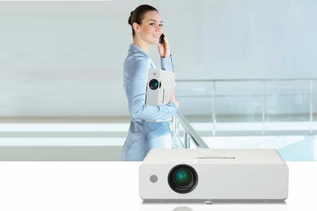 Panasonic Rilis Proyektor...