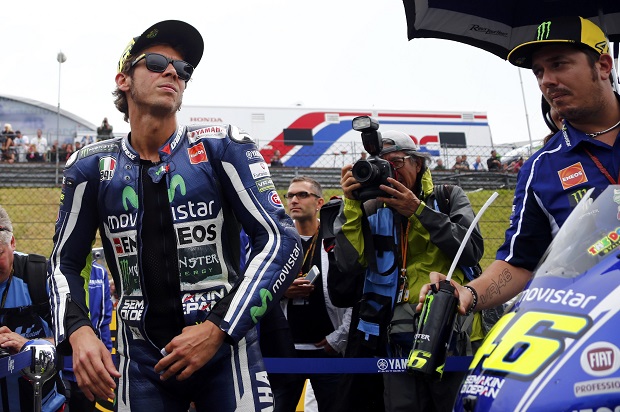 Abaikan Cuaca, Rossi...