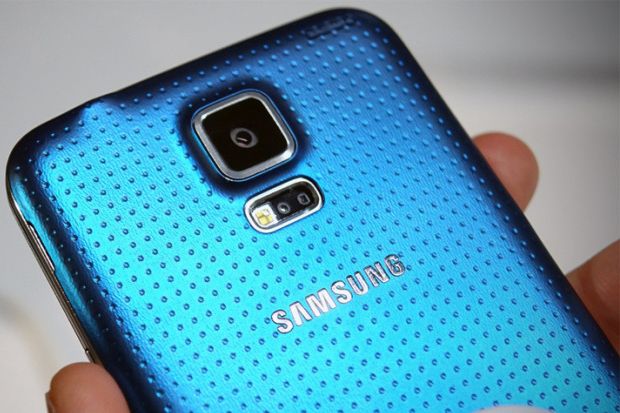 Samsung Galaxy S5 Plus...