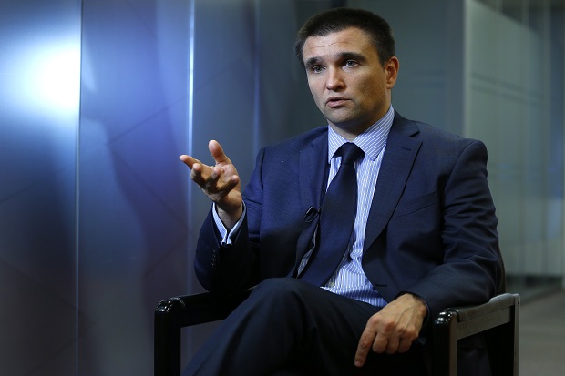 Ukraina Bantah Gunakan...