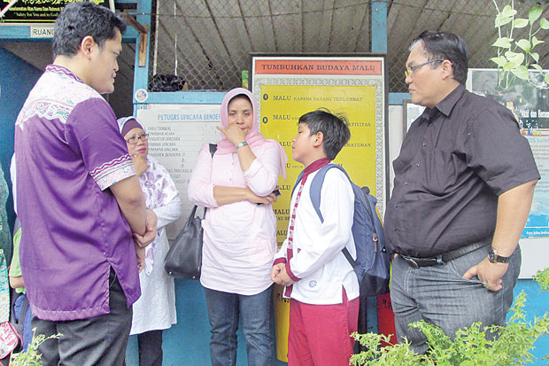 Guru SDN Aniaya Siswa