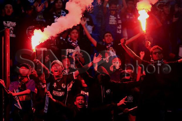 Pelaku Flare Persib...