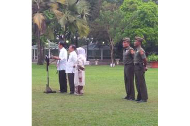 Andrinof Chaniago dan...