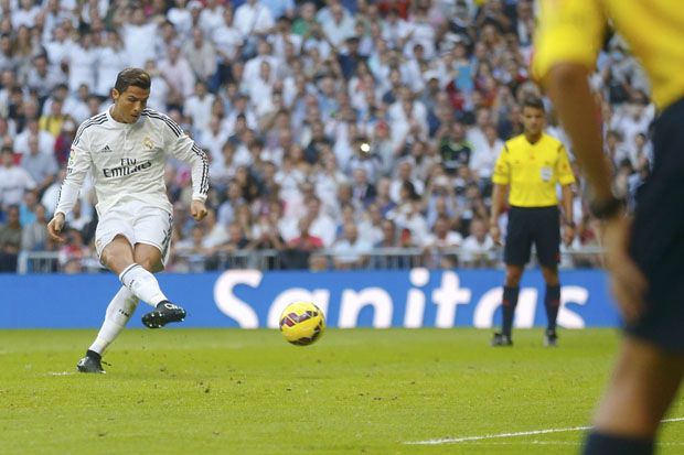 Ronaldo Rusak Rekor...