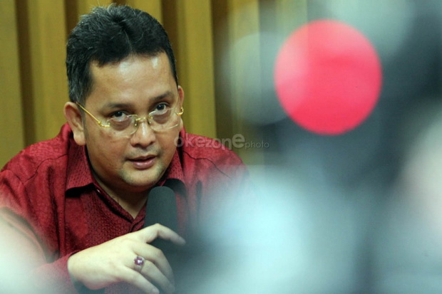 Menteri Rapor Merah,...