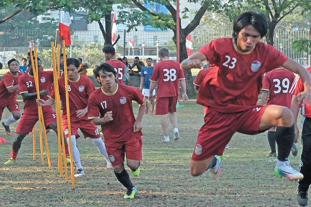 Minta Kejelasan Gaji