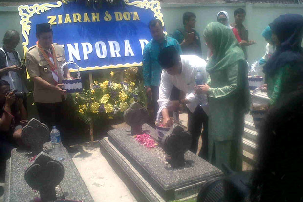 Satu Hari Jadi Menteri,...