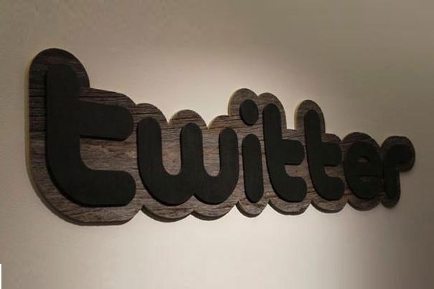 Twitter Telan Kerugian...