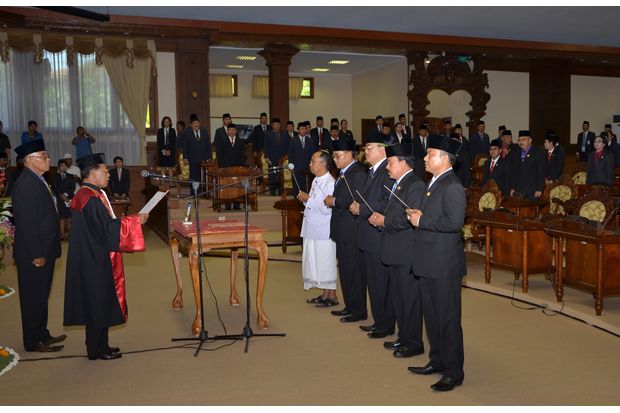 Pimpinan DPRD Bali Dilantik