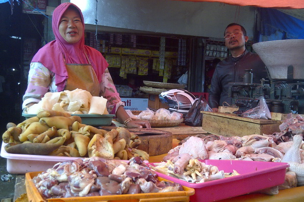 Pasokan Melimpah, Harga...