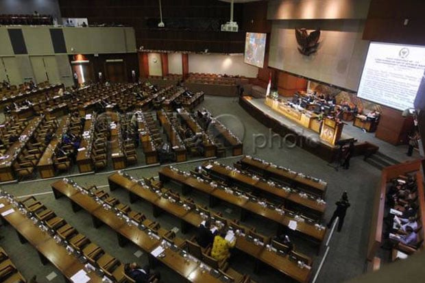 TAJUK, Rakyat Dilukai...