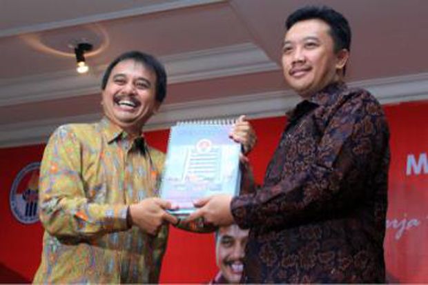 Roy Suryo Kenalkan Wartawan...