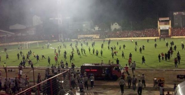 Anggap Wasit Curang,...