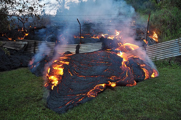 Dekati Rumah, Lava Pijar...