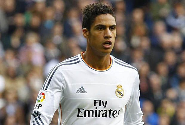 Dua Gol Varane Bawa...