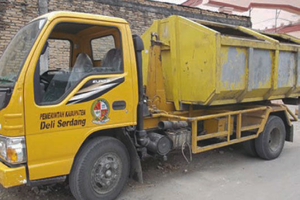 Armada Truk Sampah Masih...