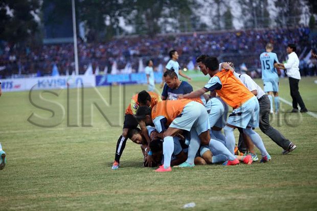 Persela Cetak Hat-trick...