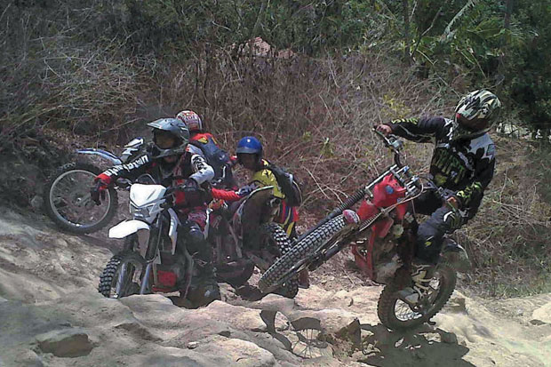 Seribu Offroader, Taklukkan...
