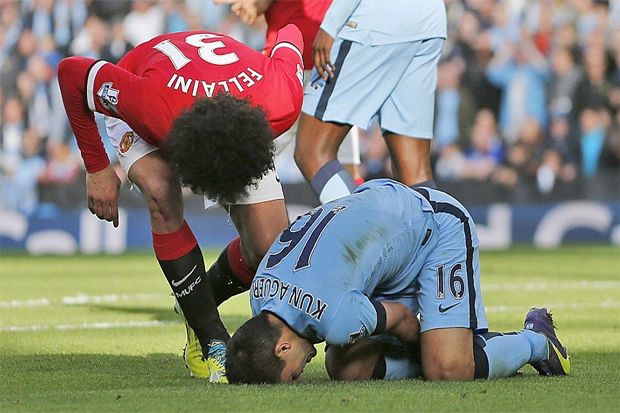 Fellaini Lolos dari...