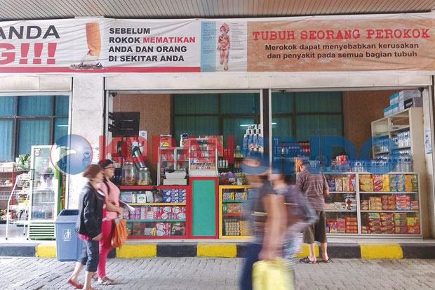 Rokok Dijual Bebas di...