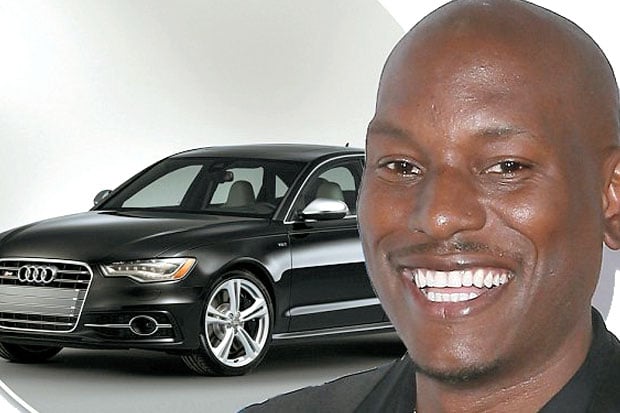 Tyrese Gibson Hadiahkan...
