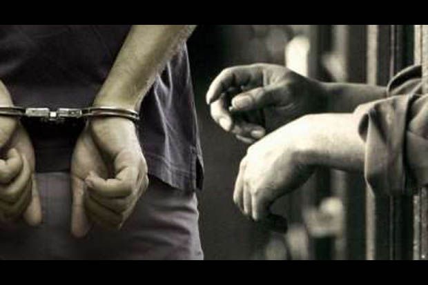 Dua Tersangka Pembunuh...