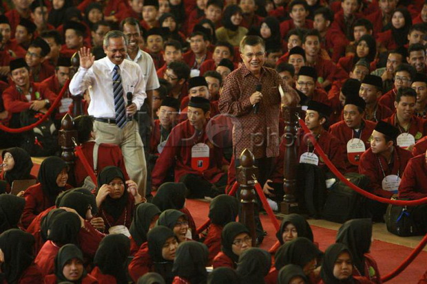 JK Bantah Kartu Sakti...