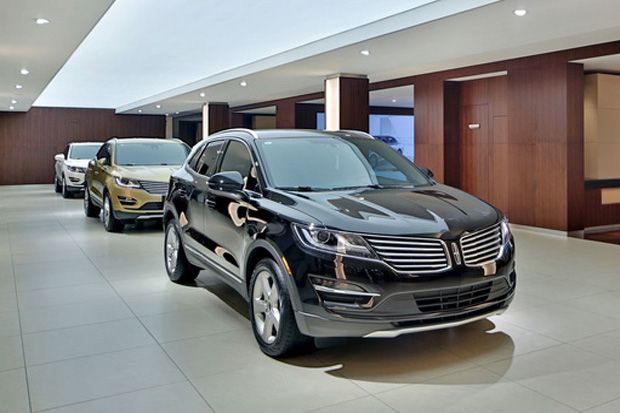 Showroom Ekstra Mewah...