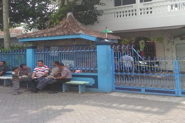 Diteror, Rumah Amien...