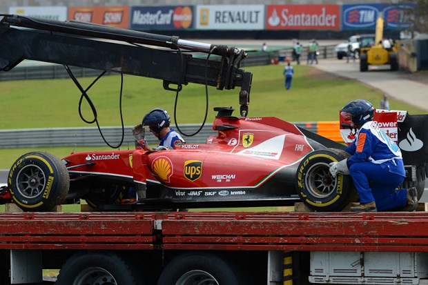 Pakai Mesin Tua, Ferrari...