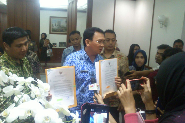 Minta FPI Dibubarkan,...