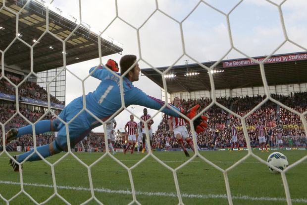 Fabianski Buat Arsenal...