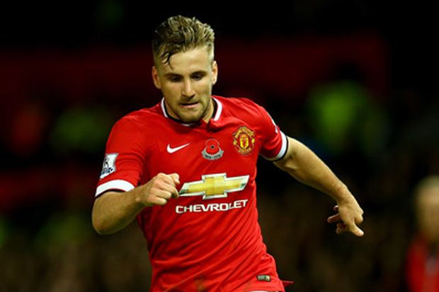 Kritikan Buat Luke Shaw...