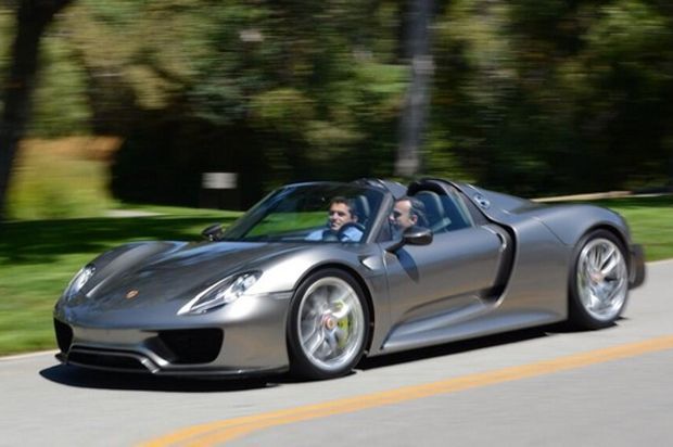 Porsche 918 Tahun Depan...