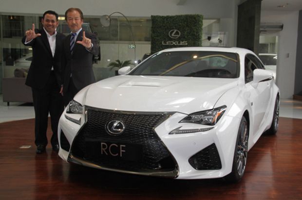 Lexus Sports Coupe RC...