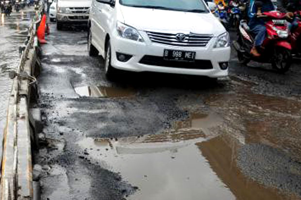 Sejumlah Genangan Timbul...
