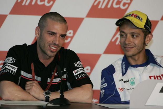 Melandri: Rossi Banyak...