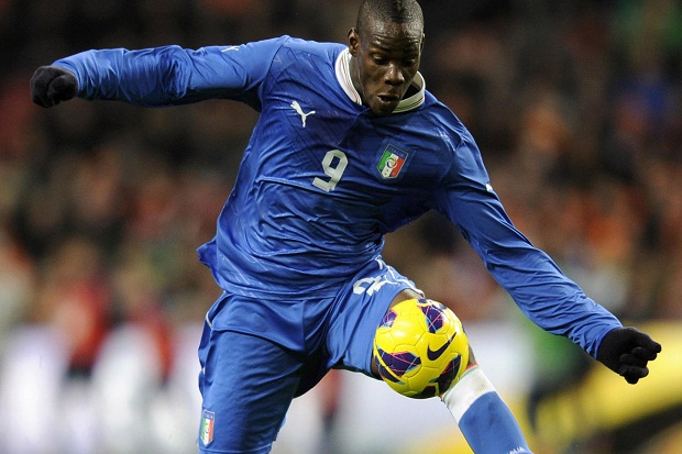 Balotelli Tidak Layak...