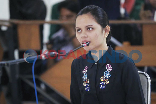 Diancam 6 Tahun, Flo...